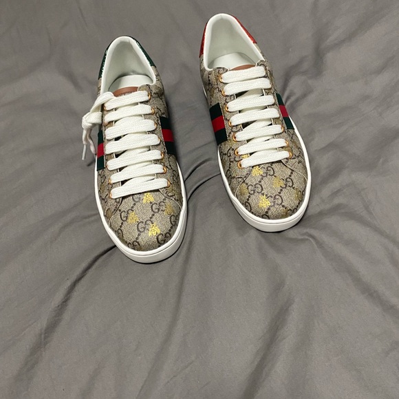 Gucci Women's Multicolor Sneakers - Picture 3 of 5